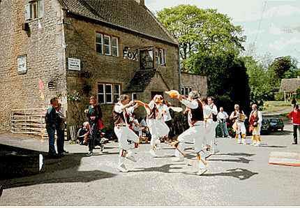 fox inn broadwell